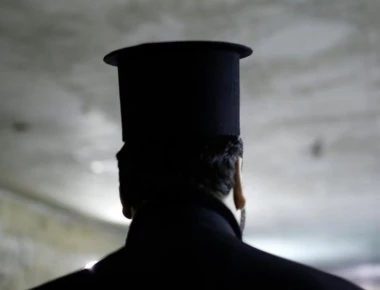 Τήλος: Ιερέας αρνήθηκε να παραχωρήσει φέρετρο για την ταφή νεκρού (φωτο)